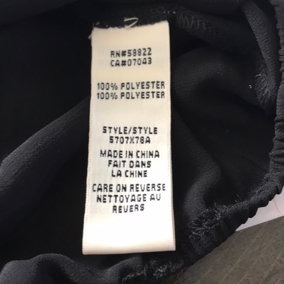 ❌SOLD Max Studio pleated black tank - Picture 7 of 7